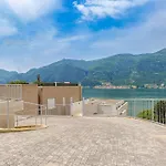 Stella Lario