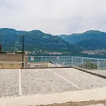 Holiday home Stella Lario Lezzeno